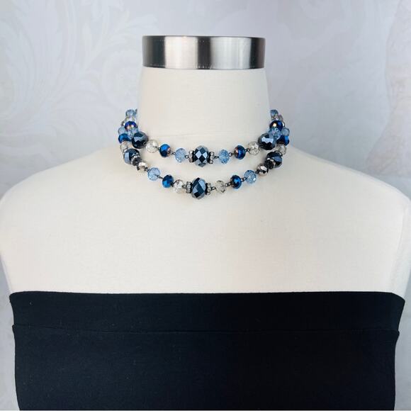 Trifari blue clear beaded 2 strand necklace choker - Picture 6 of 10